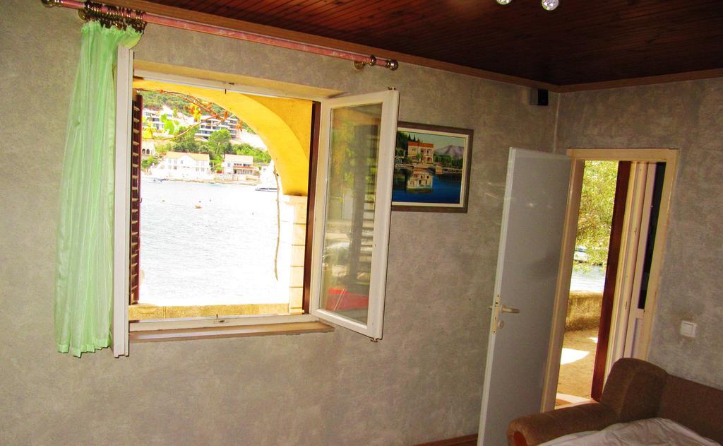 Apartmans And Rooms Dunjini Dvori Korčula Exterior foto